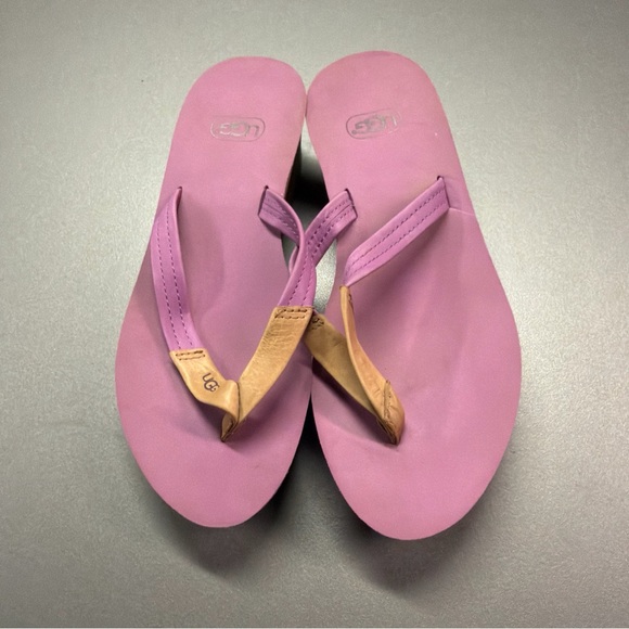 Ugg Sandals Women 7 Ruby Shoes Purple Thong Straps Wedge Comfort Flip Flop - Picture 5 of 8